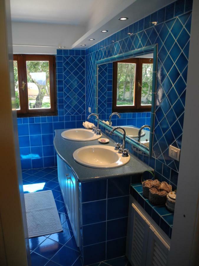 Villa Kate B&B Porto San Paolo  Esterno foto